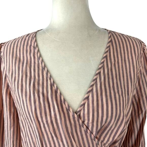 Madewell Blouse Women's Puff-Sleeve Peplum Wrap Top in Stripe Medium Mc794 - Picture 3 of 15